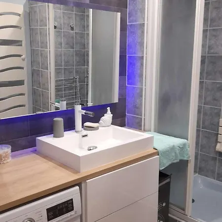 T2 A 300m Du Marche - Balcon, Cuisine Equipee, Confort, Ideal Vacances. - Fr-1-494-183 Διαμέρισμα